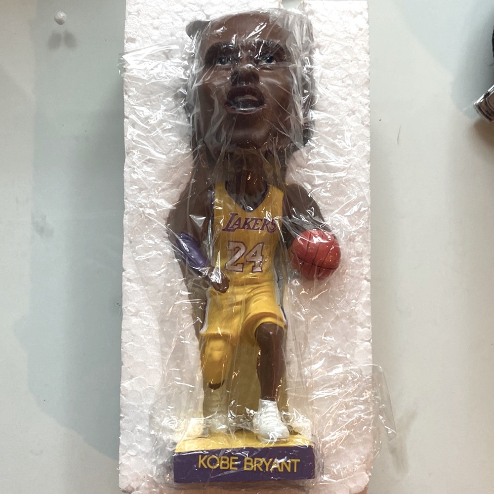 Kobe Bryant LA Lakers Bobblehead very rare